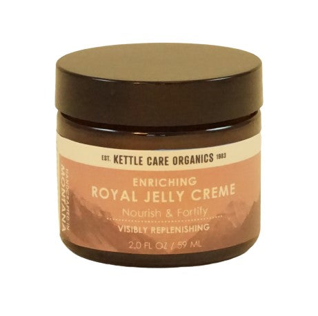 Enriching Royal Jelly Creme with Visibly Replenishing